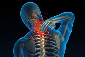 نکته سلامت؛ گردن درد را جدی بگیرید