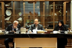وزیر صنعت ، معدن و تجارت در اولین نشست با تشکل های نساجی